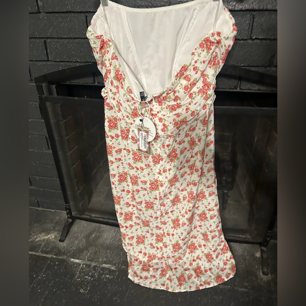 Strapless dress - Picture 2 of 3